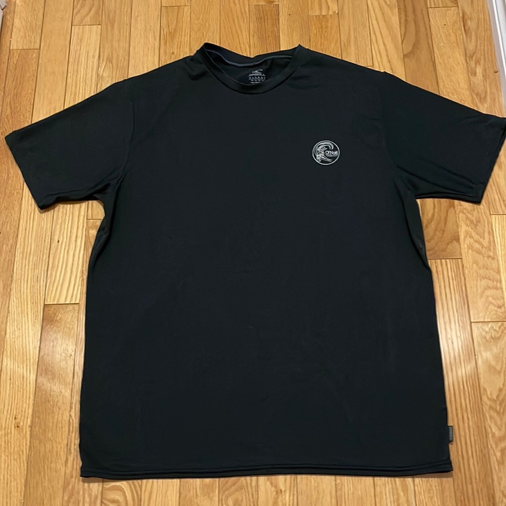 O Neill swim shirt men’s XL